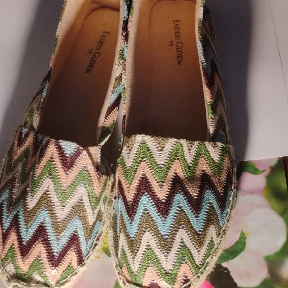 Faded Glory Women's Espadrilles - Green, Blue, Brown Zigzag